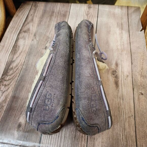 UGG Dakota Cozy Gray  Plush‎ Moccasin Slippers Sz 9 - Picture 4 of 11